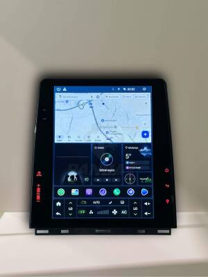 CLİO5 OEM TESLA MULTİMEDYA